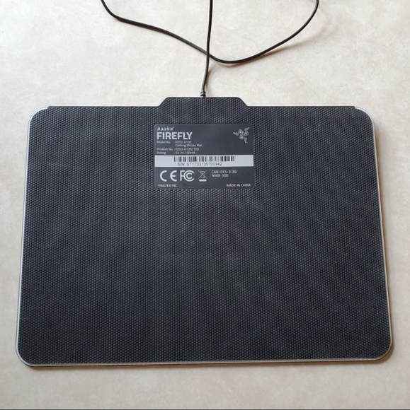 Razer - Firefly Gaming Mouse Pad with RGB Lighting - Black - Picture 5 of 9